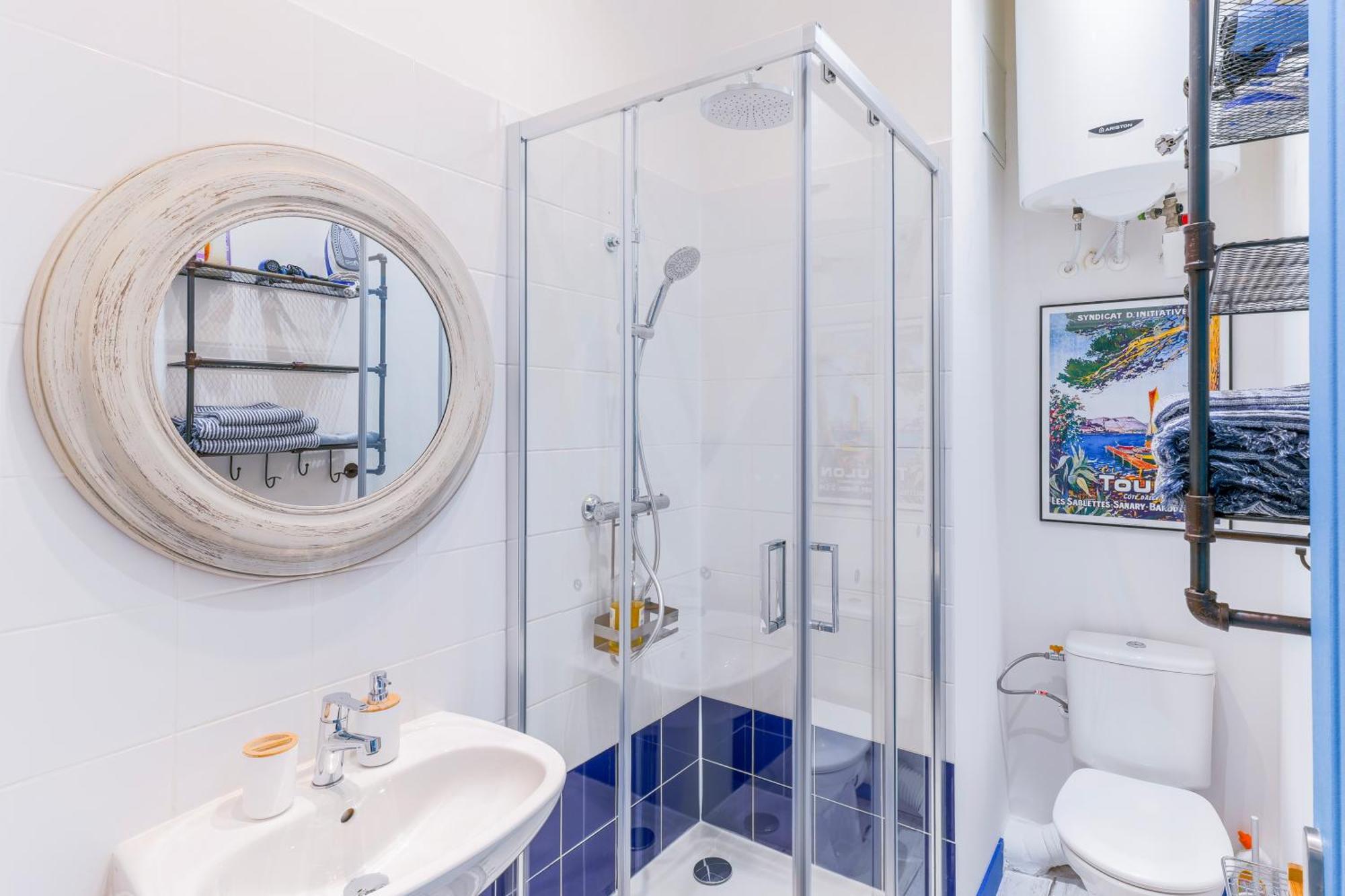 Studio Bleu 29M2, 120M Vieux-Port , Clim ,Wifi, Acces Autonome Avec Code Marseille Exteriör bild